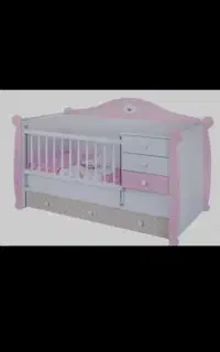 تخت آپادانا  با کمد همه نو و بدون کوچکترین ضربه