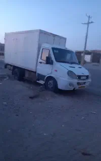 کامیونت امیکو Em6
