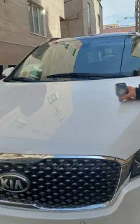کارشناس رنگ خودرو در محل تشخیص رنگ کارشناس فنی