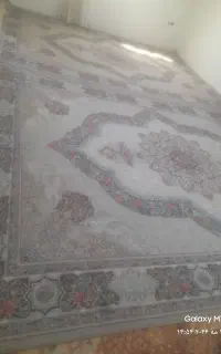 فرش وپشتی