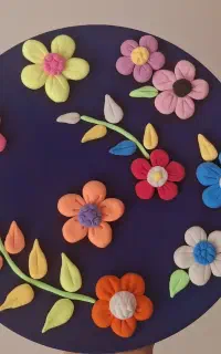 دیوار کوب سفالی  با گل های حجم دار