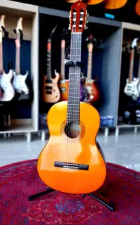 گیتار YAMAHA C70