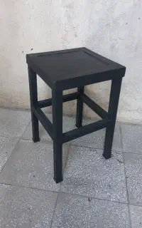 چهار پایه آهنی محکم
