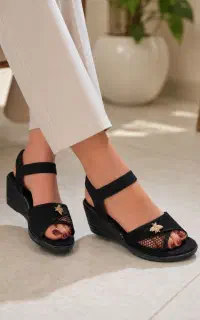 صندل زنانه پاشنه دار خوش دوخت و شیک()