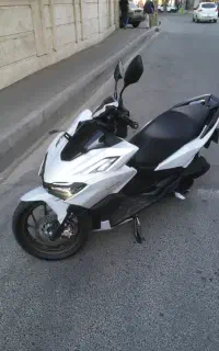 هوندا کلیک ۱۶۰ در حد ۹۳