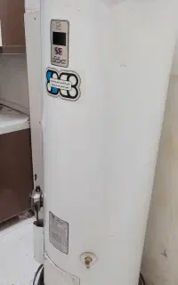 آبگرمکن ایستاده