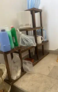 استند چوبی