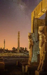تور شبانه تخت جمشید و برنامه نور ‌و صدا،جمعه1 آبان