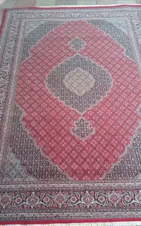 فرش ریز ماهی طرح دستباف