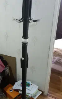 رخت آویز ایستاد