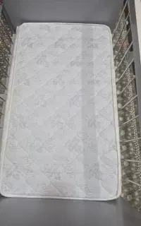تخت و تشک کودک تخت کنار مادر
