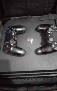 ps4 pro دو دسته اصلی