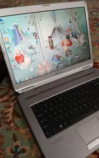 لپ تاپ/سونی/خیلی تمیز