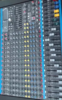 آمپلی فایر  برند j t r  1400-d