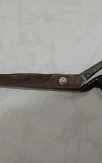 قیچی قدیمی درحدنو