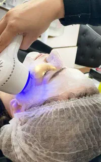 خدمات پوست و مو