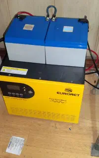 نصب برق اضطراری،UPS،تامین برق کرکره برقی و روشنایی