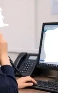 منشی دفتر