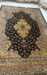 فرش تمام ابریشم قم