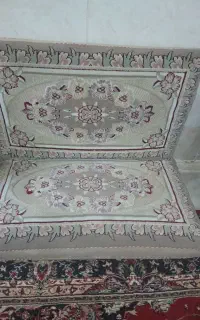 پشتی گل برجسته