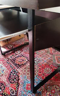 میز تحریر بدون خط و خش