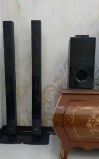 یک دستگاه سینما خانواده در حد کاملا نو