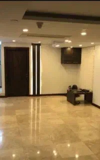 ۳واحد۸۵متری موقعیت تجاری ساختمان دربست بصورت یکجا