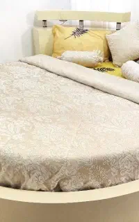 تخت گرد دو نفره
