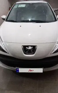 پژو ۲۰۷ مدل۱۴۰۵ سقف شیشه ای ارتقاع tu5p