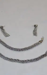 گردنبند کارتیه معاوضه و ست گوشوار و دستبند