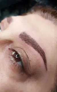 خدمات میکروبلیدینگ  ابرو، شیدینگ لب ، خط چشم