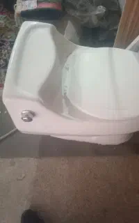 توالت فرنگی در حد نو
