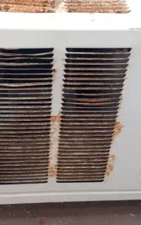 کولر گازی پشت پنجره ای