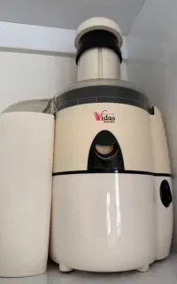 آبمیوه‌گیری چند کاره ویداس در حد نو