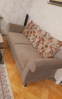 مبل هفت نفره با میز عسلی