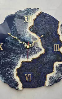 ساعت دیواری های رزینی