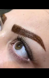 اصلاح صورت ابرو باتخفیف ویژه