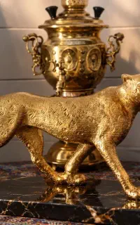 مجسمه قدیمی برنجی