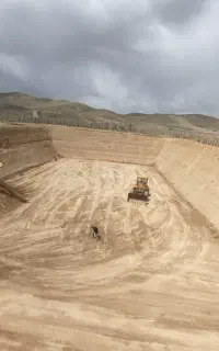 خاکبرداری و گودبرداری و استخر آبیاری