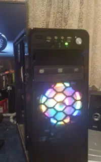 کیس گیم چهار هسته رم 8 گرافیک Rx470 4gb