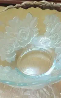 میوه خوری و دیس بزرگ