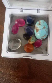 سنگ یاقوت در فیروزه