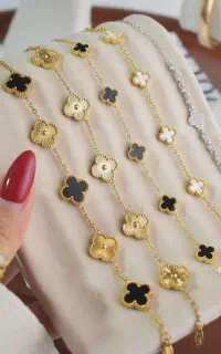 انواع زیورآلات استیل و رنگ ثابت