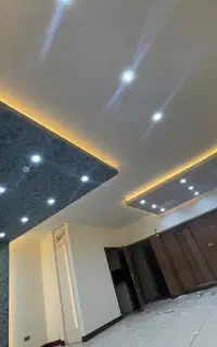 شاگرد کاغذ دیواری