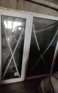 پنجره و باربند ماشین