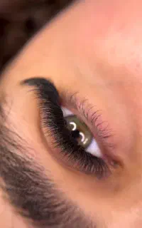 جشنواره ویژه خدمات کاشت و اکستنشن مژه