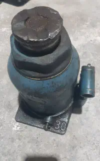 جک ۳۰ تنی