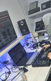دیجی بانوان