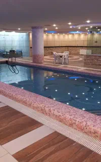 طراح و سازنده باغ شهری همراه با استخر،سونا و جکوزی