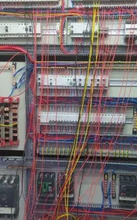 خدمات برق صنعتی